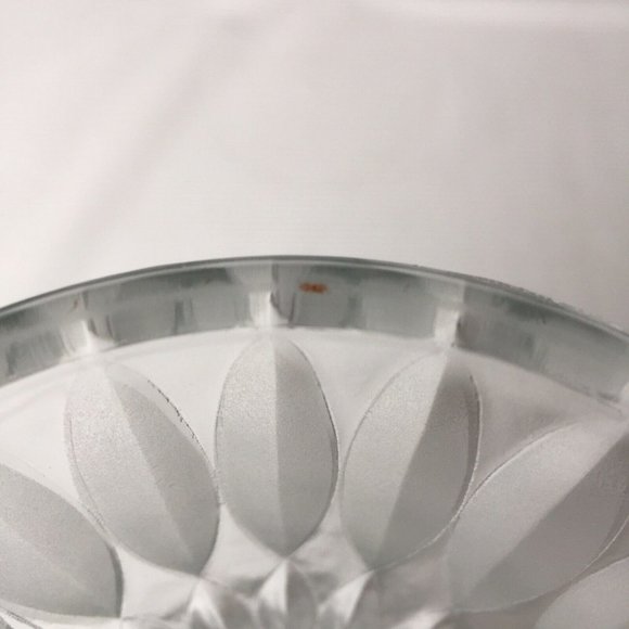 Vintage Footed Crystal Clear Cut Glass Bud Vase Oval Leaf Fern Pattern Frosted - Picture 4 of 12